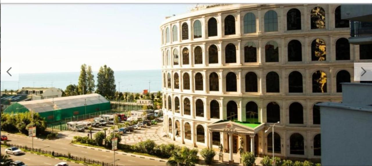 Royal Apartments Batumi Exterior foto