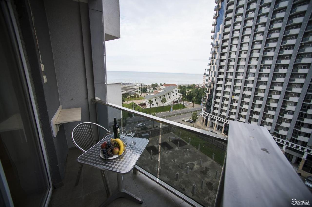 Royal Apartments Batumi Exterior foto